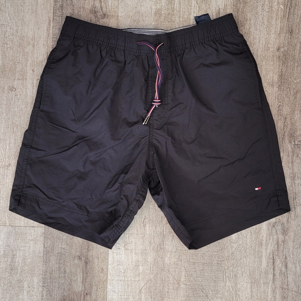 Tommy Hilfiger swim trunks men's medium